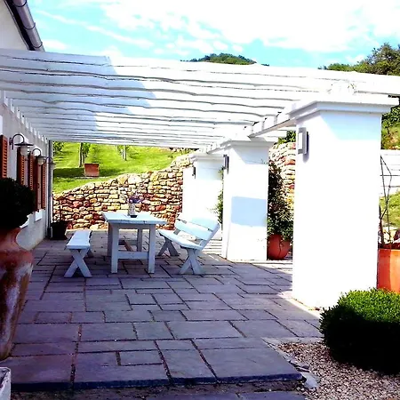 Villa Pasztovszki Borkuria Monoszlo